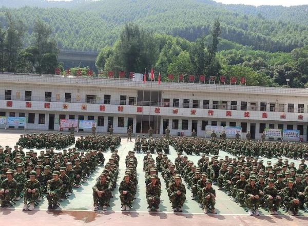 北京市学生军训基地在哪里_军训基地有哪些训练项目-第2张图片-俊逸知识馆 北京市学生军训基地在哪里_军训基地有哪些训练项目-第2张图片-俊逸知识馆