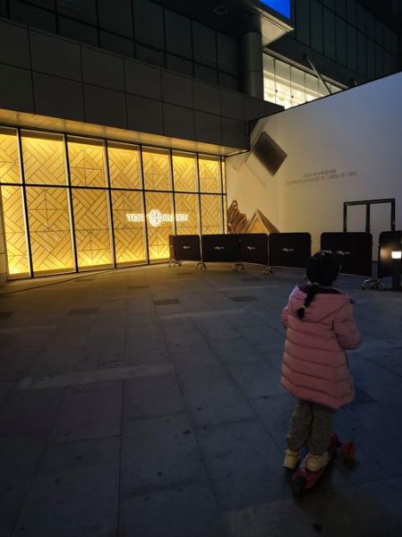 北京万象城有什么好玩的_北京万象城营业时间-第1张图片-俊逸知识馆