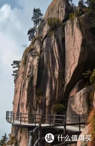 九华山股票值得买吗_九华山旅游股票分析-第1张图片-俊逸知识馆