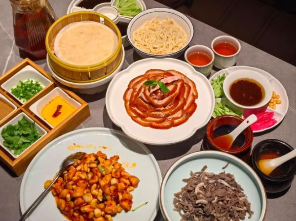 北京特色菜有哪些_北京特色菜推荐-第1张图片-俊逸知识馆 北京特色菜有哪些_北京特色菜推荐-第1张图片-俊逸知识馆