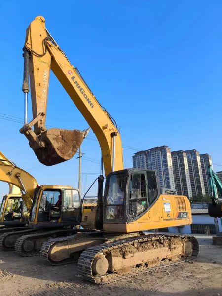 柳工股票股吧最新消息_柳工股票值得长期持有吗-第3张图片-俊逸知识馆