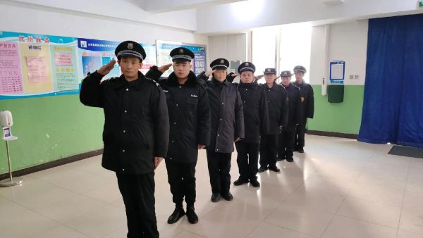 富士康保安工作怎么样_富士康保安工资待遇好吗-第2张图片-俊逸知识馆