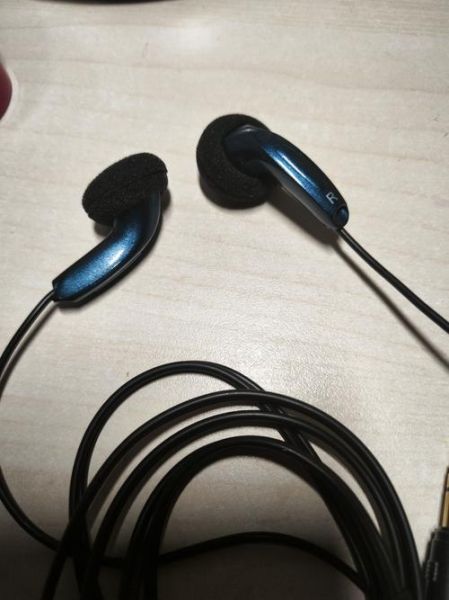 潜耳机怎么样_潜耳机值得买吗-第1张图片-俊逸知识馆