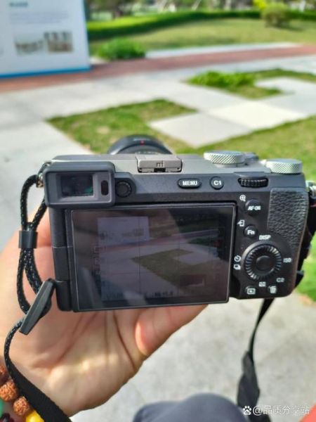 索尼a7拍视频怎么样_索尼a7视频画质好吗-第2张图片-俊逸知识馆 索尼a7拍视频怎么样_索尼a7视频画质好吗-第2张图片-俊逸知识馆