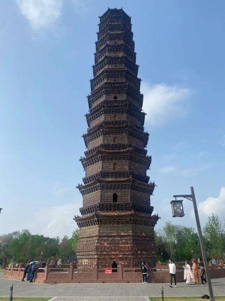 铁塔怎么样_铁塔值得去吗-第2张图片-俊逸知识馆 铁塔怎么样_铁塔值得去吗-第2张图片-俊逸知识馆