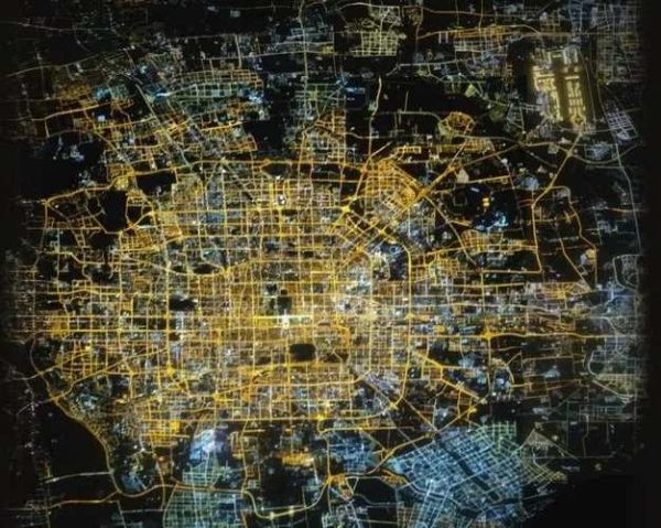 北京三维地图怎么用_北京三维实景哪里看-第1张图片-俊逸知识馆